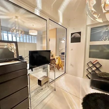Cool Retreat High Ceilings & Space For 8 Σπίτι διακοπών Αθήνα