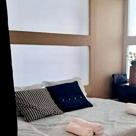 Σπίτι διακοπών Cool Retreat High Ceilings & Space For 8