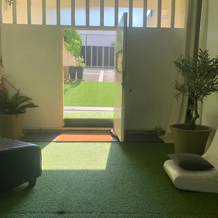A Bright Art House With Parking Near Oaka For A Short * Αθήνα
