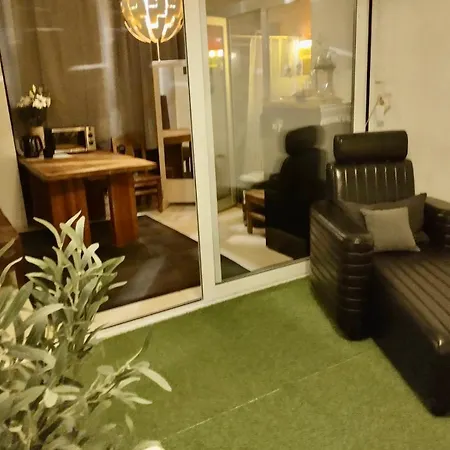 A Bright Art House With Parking Near Oaka For A Short Αθήνα