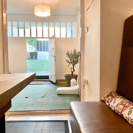 A Bright Art House With Parking Near Oaka For A Short Αθήνα
