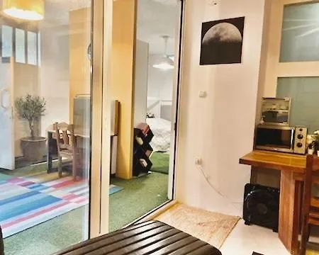 A Bright Art House With Parking Near Oaka For A Short Σπίτι διακοπών