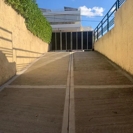 A Bright Art House With Parking Near Oaka For A Short Σπίτι διακοπών